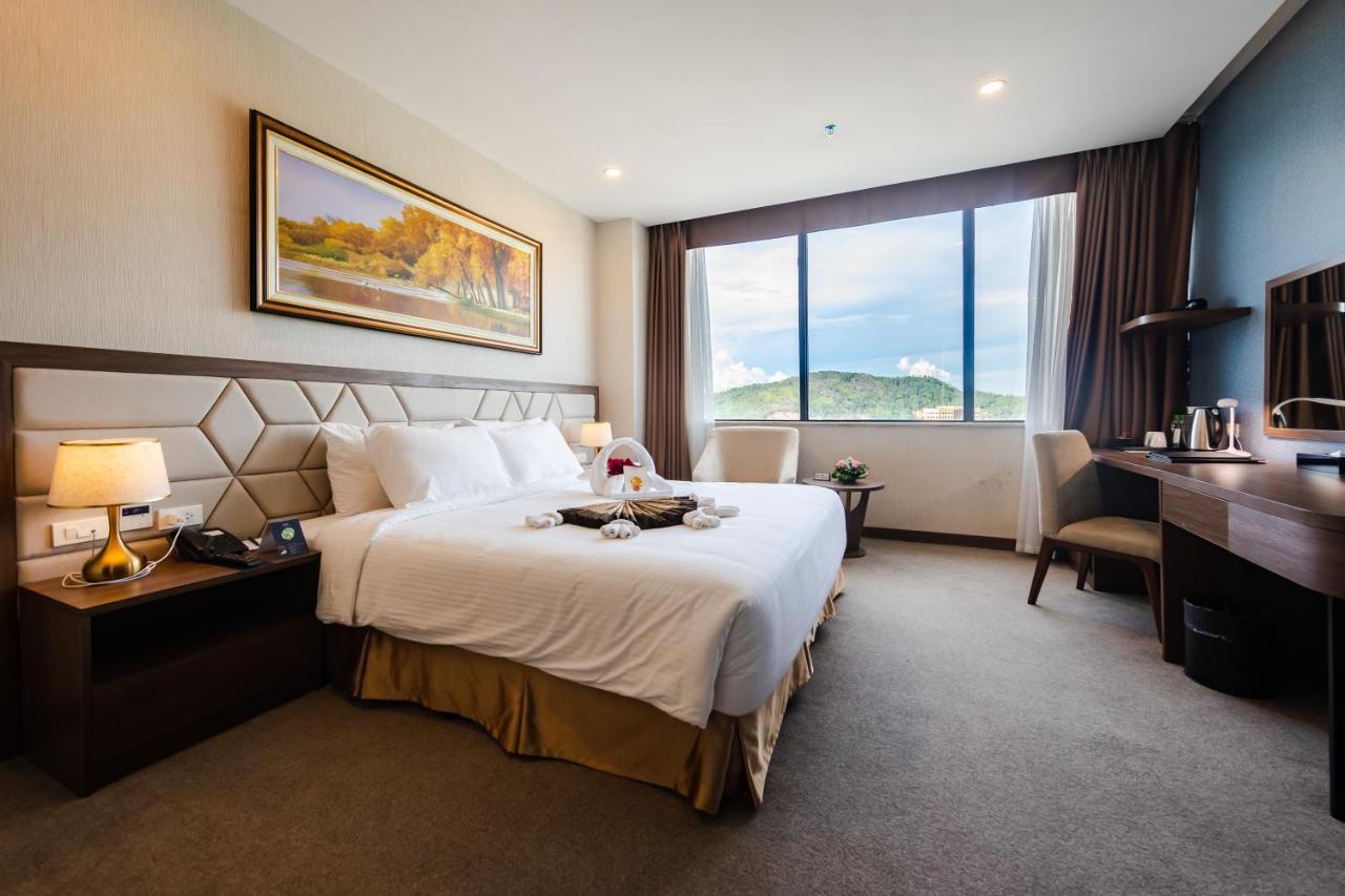 Muong Thanh Grand Ha Long Hotel Exterior photo